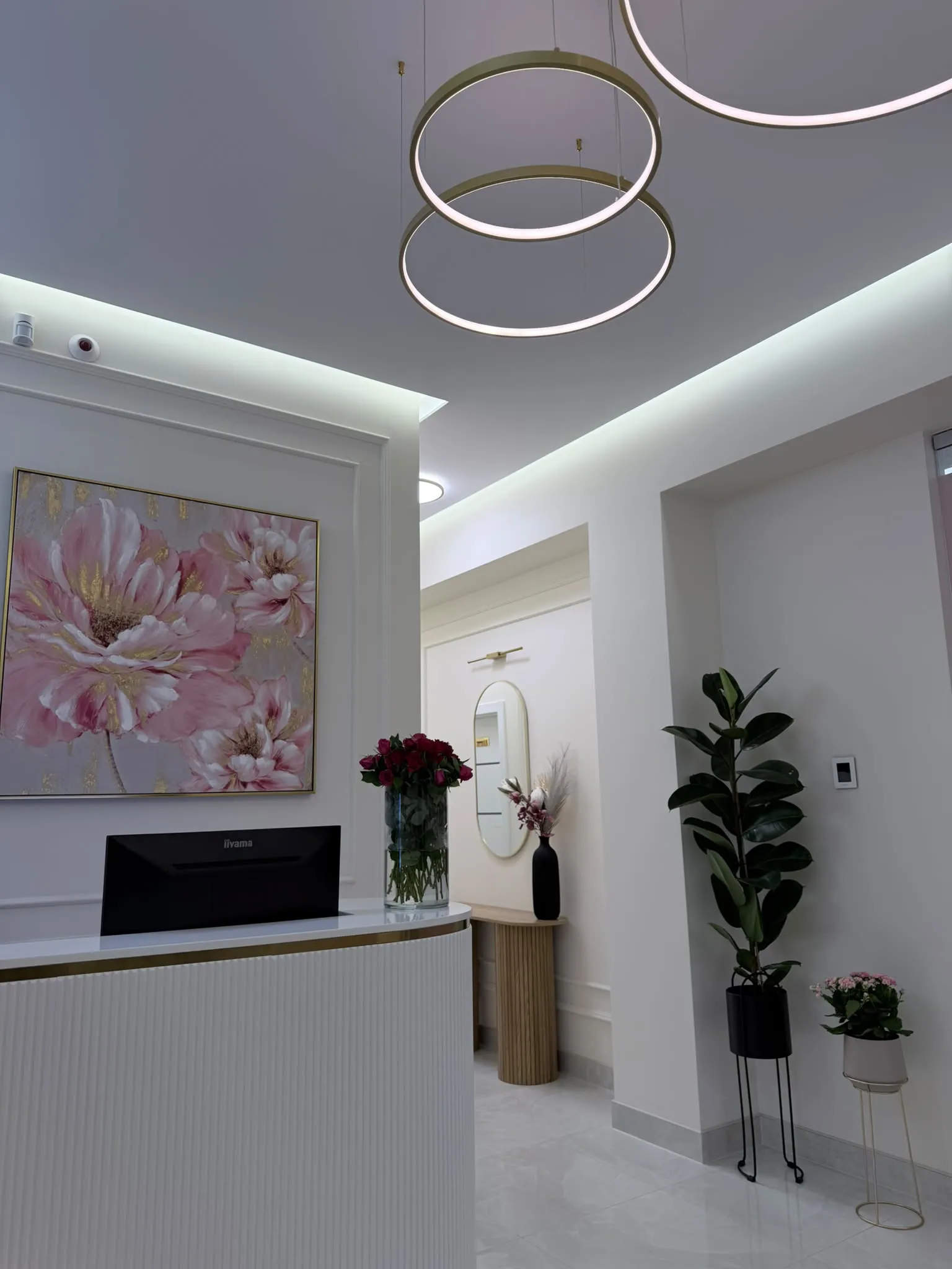 Recepcja i poczekalnia w klinice Olczyk Skin Clinic Płock
